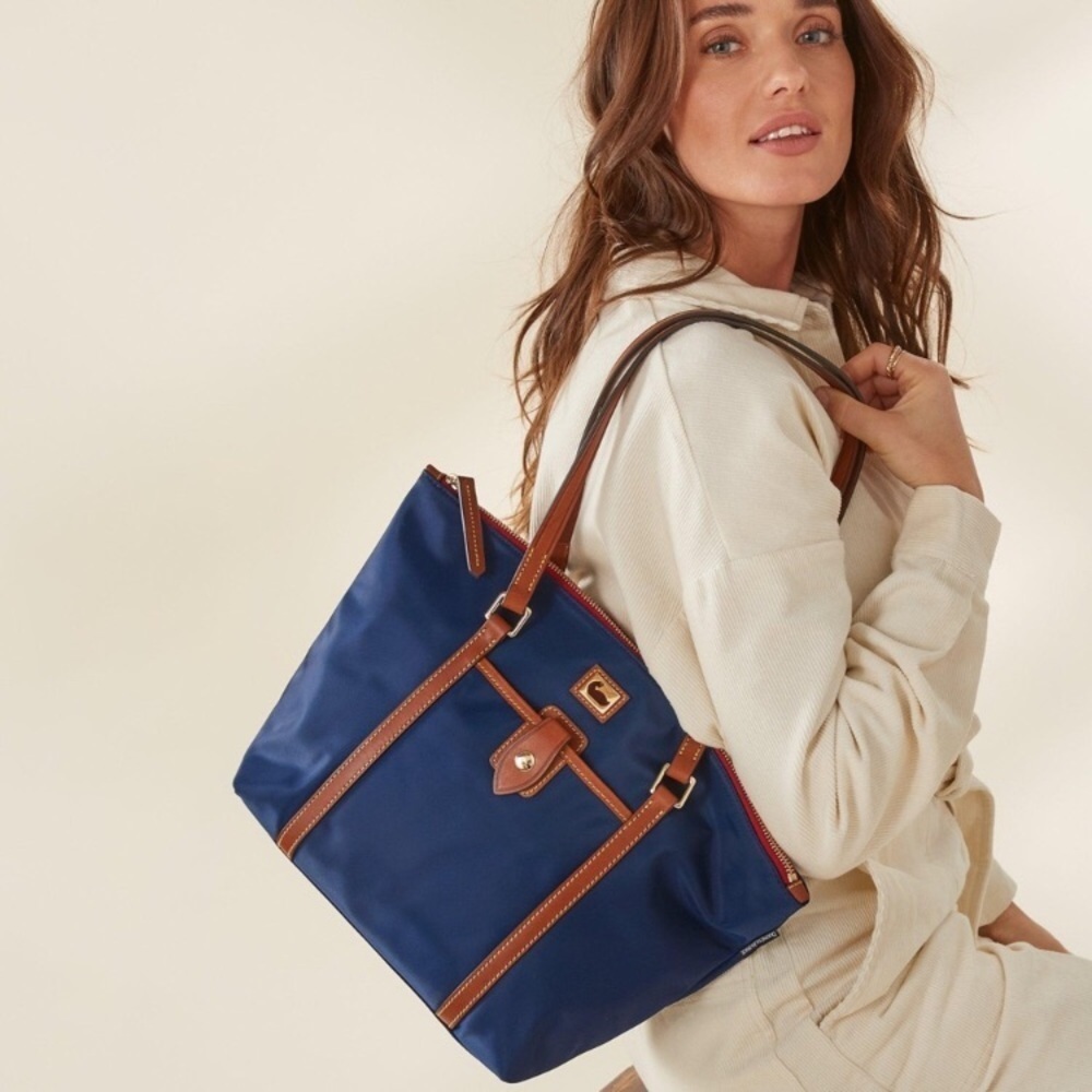 Dooney & Bourke Wayfarer Zip Tote Bag Red - Picture 10 of 16